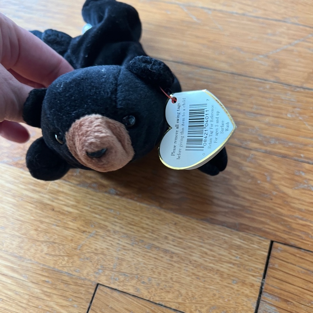 TY Beanie Baby “Blackie” the Black Bear